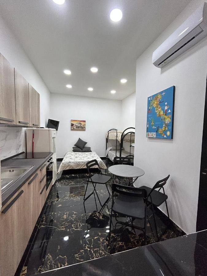 Appartement Dora House Valentino à Naples Extérieur photo