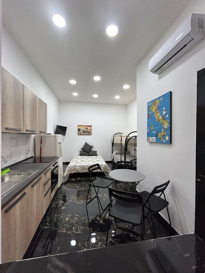 Appartement Dora House Valentino à Naples Extérieur photo