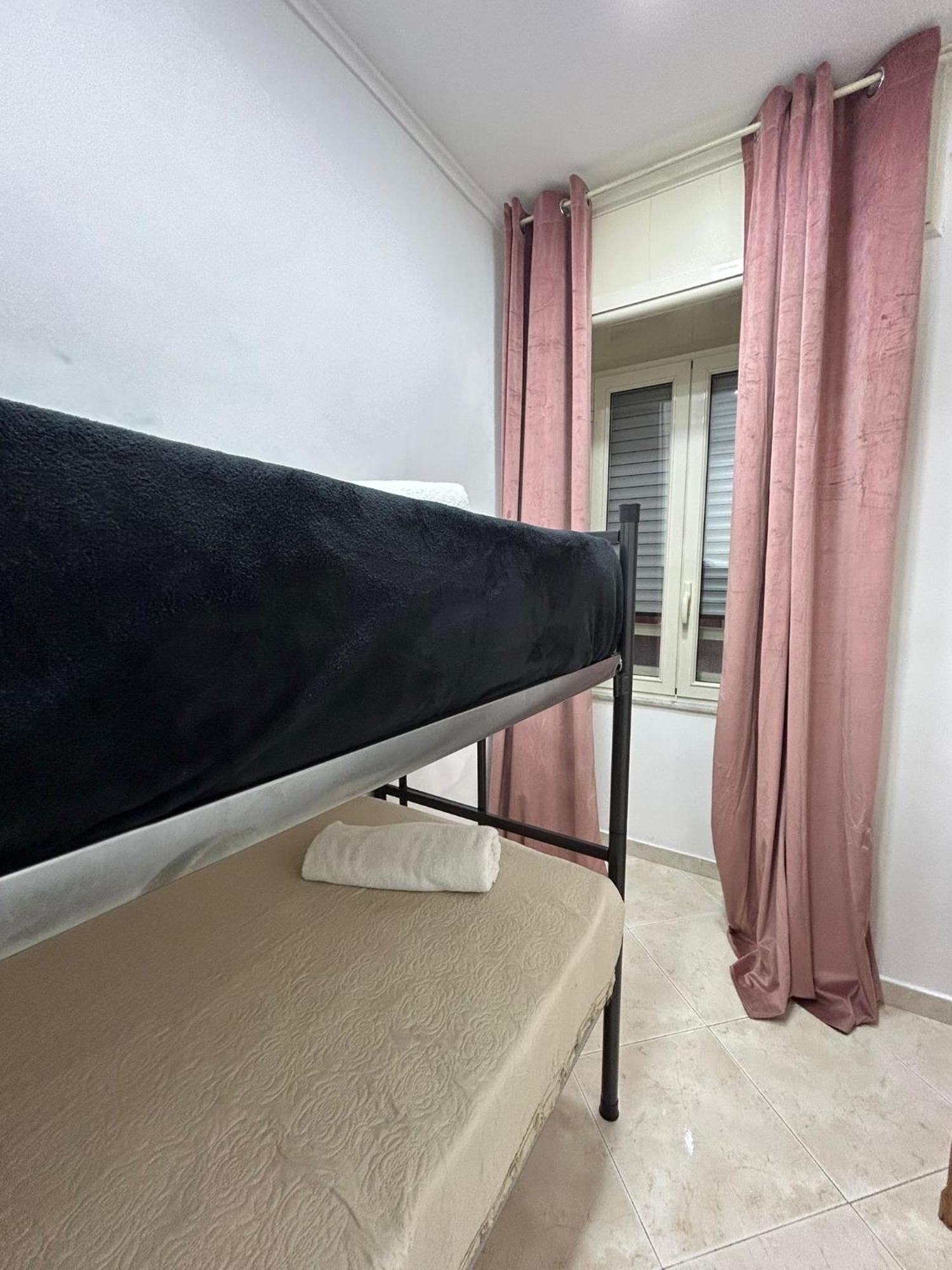 Appartement Dora House Valentino à Naples Extérieur photo