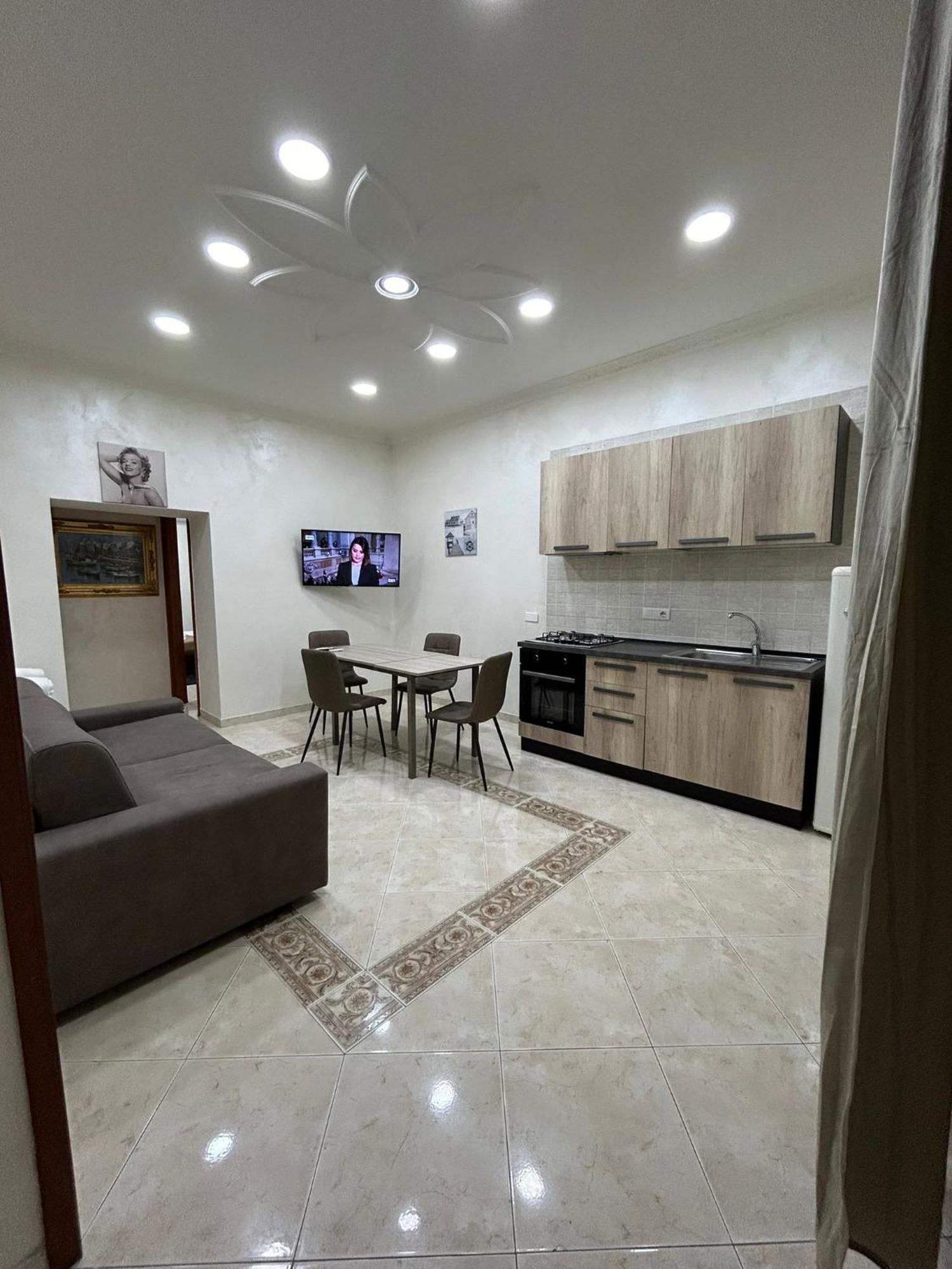 Appartement Dora House Valentino à Naples Extérieur photo