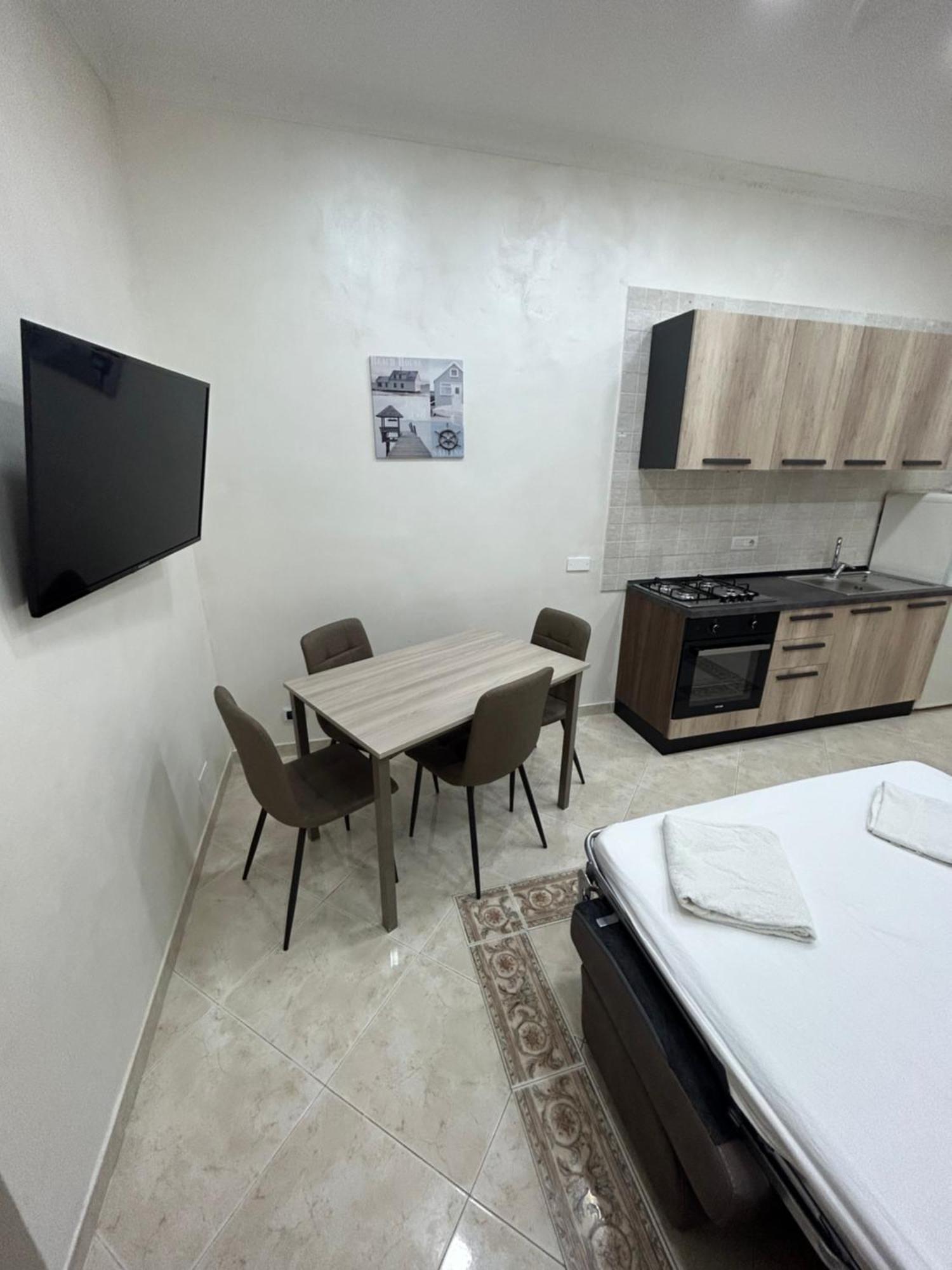 Appartement Dora House Valentino à Naples Extérieur photo