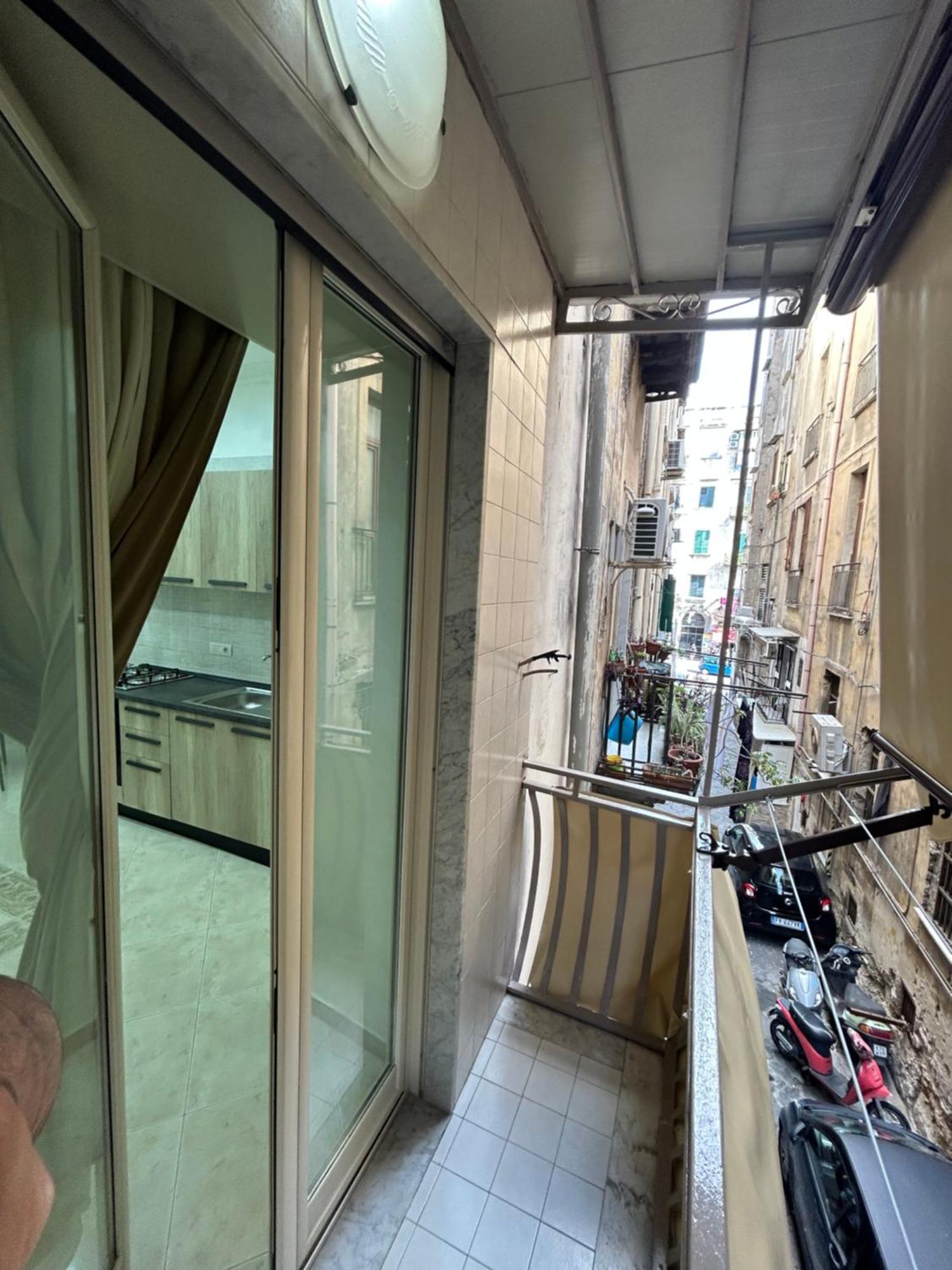 Appartement Dora House Valentino à Naples Extérieur photo